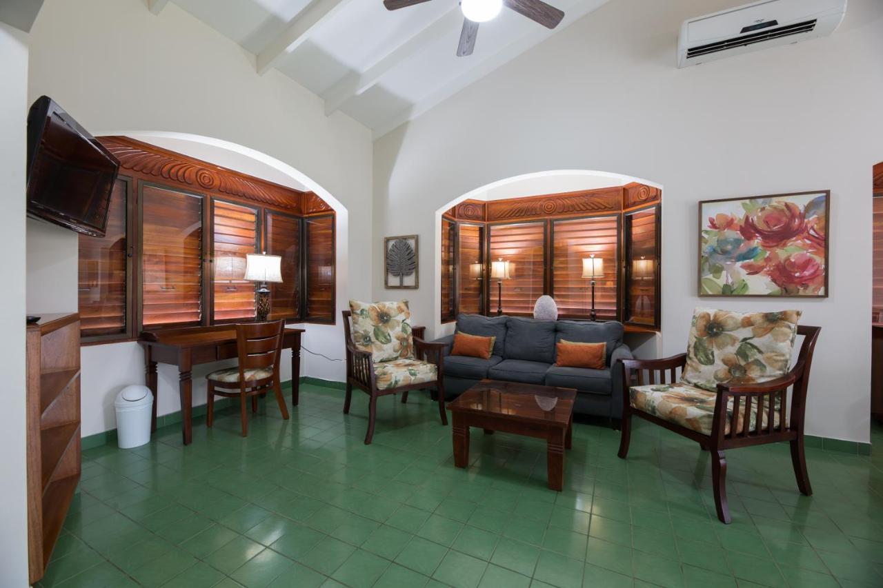 فندق Club Del Mar Oceanfront جاكو المظهر الخارجي الصورة