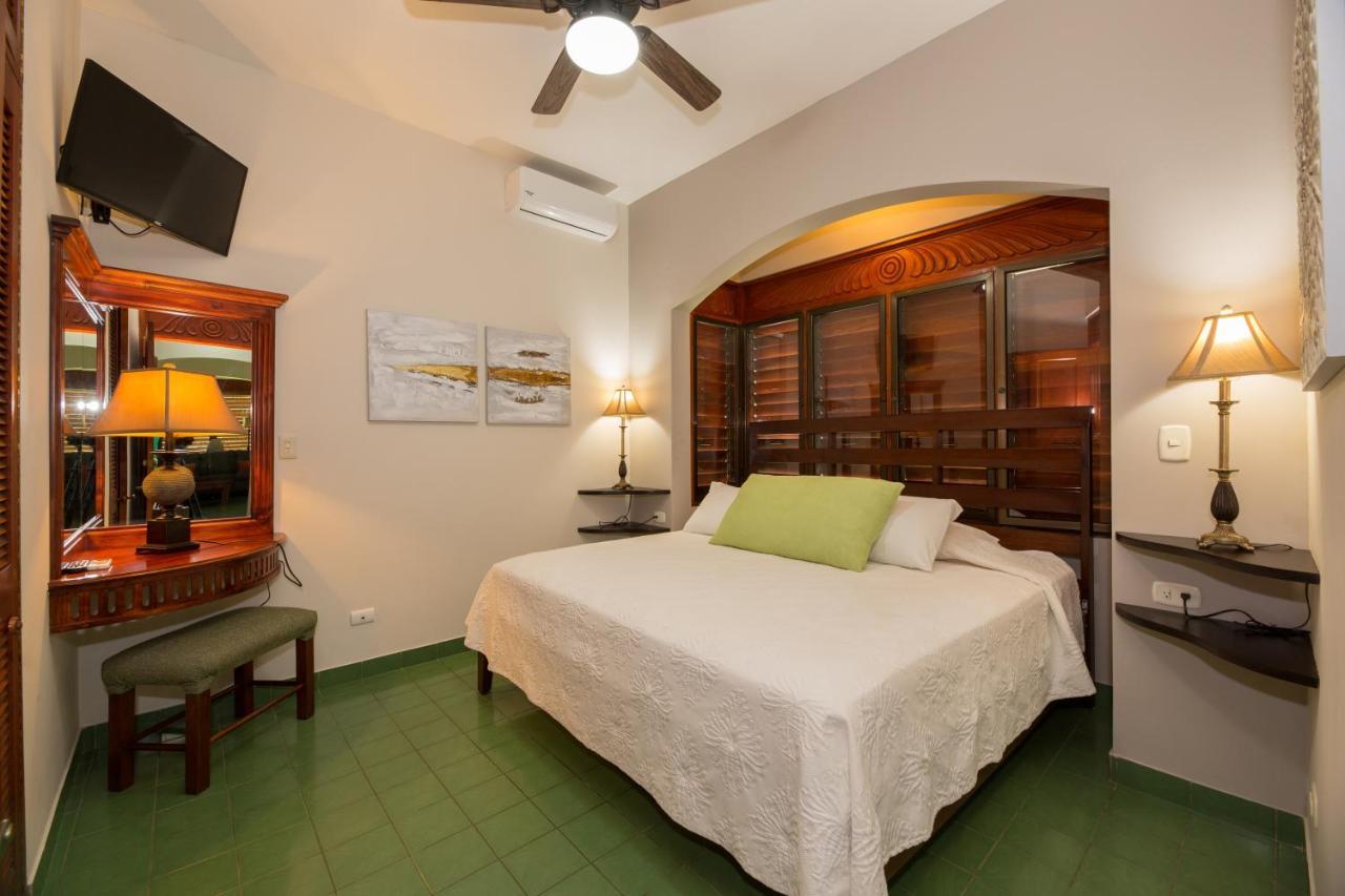 فندق Club Del Mar Oceanfront جاكو المظهر الخارجي الصورة
