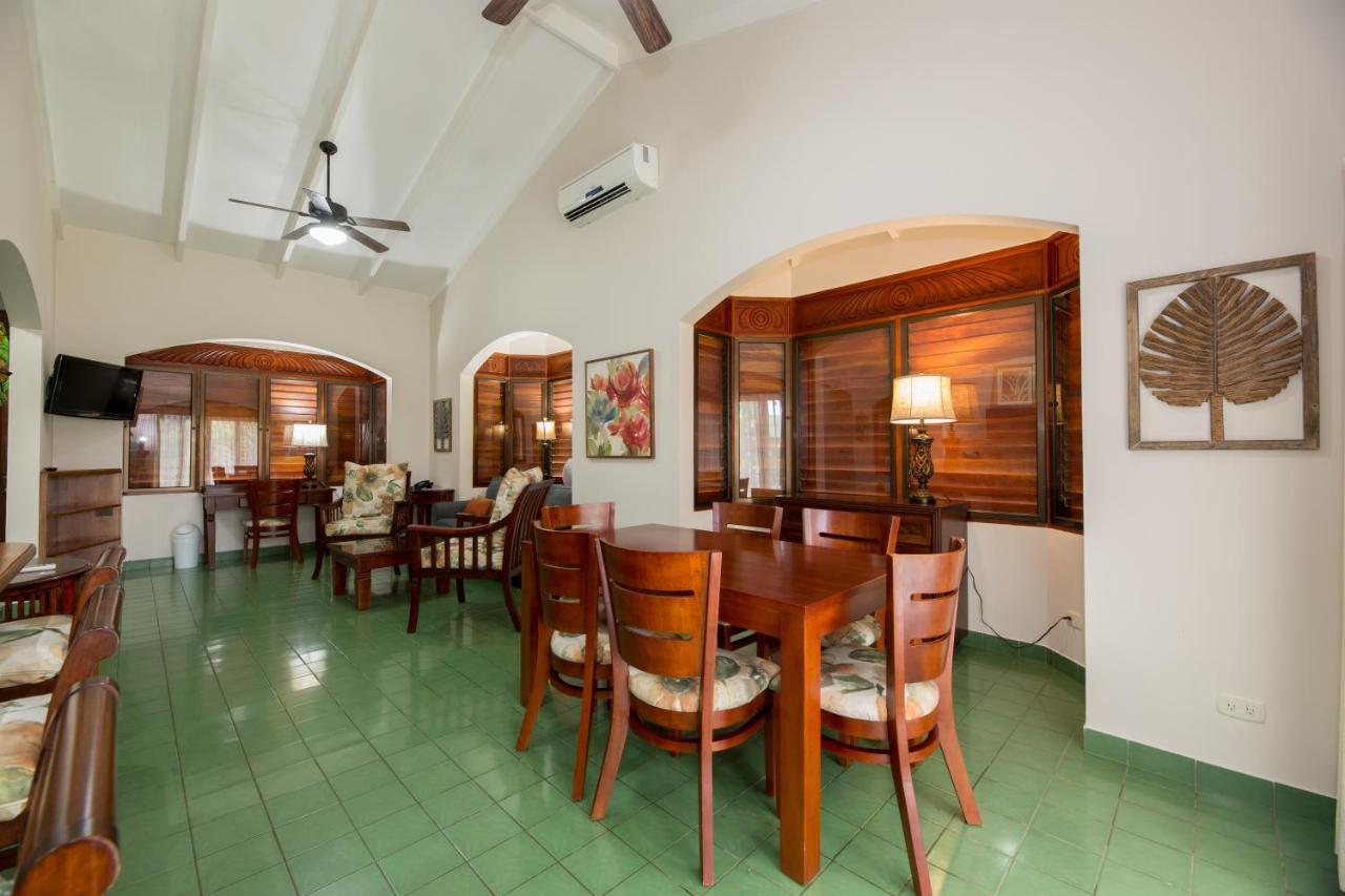 فندق Club Del Mar Oceanfront جاكو المظهر الخارجي الصورة